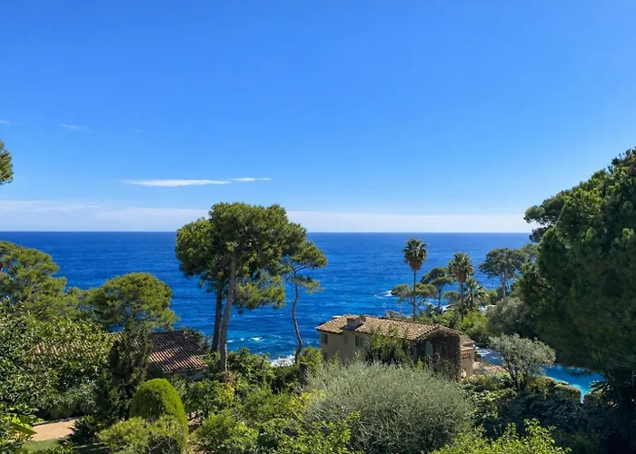 公寓 Palmiers Et Pins Face A La Dans Classee Du Cap D *